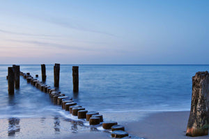 Allein am Strand - Leinwand